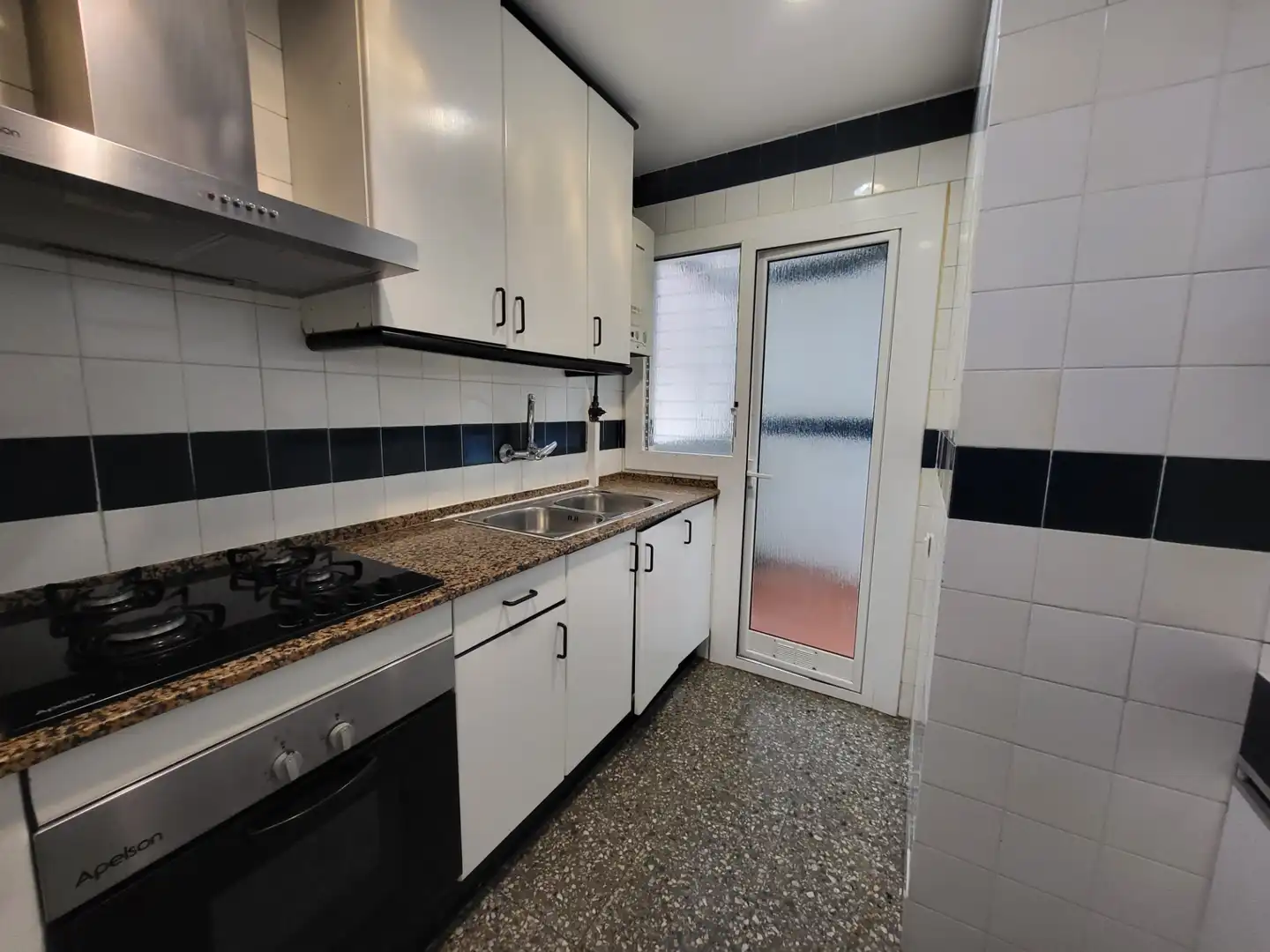 Cocina de Piso en venta en Barcelona con Aire acondicionado y Horno