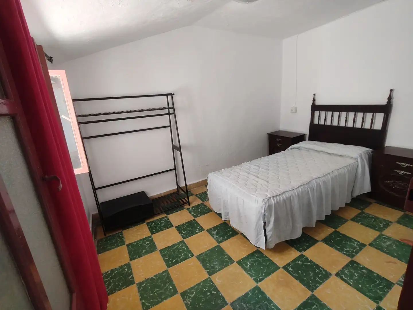 Dormitori de Casa o xalet en venda en Baza amb Moblat