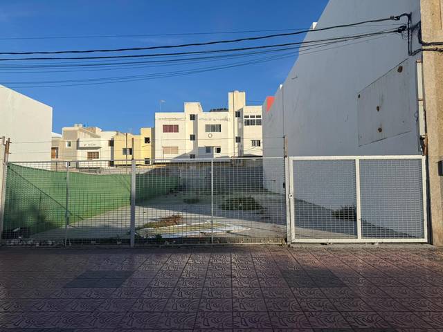 Terreno residencial en Venta en Avenida de Canarias, 424 en Vecindario - El Doctoral - Cruce de Sardina
