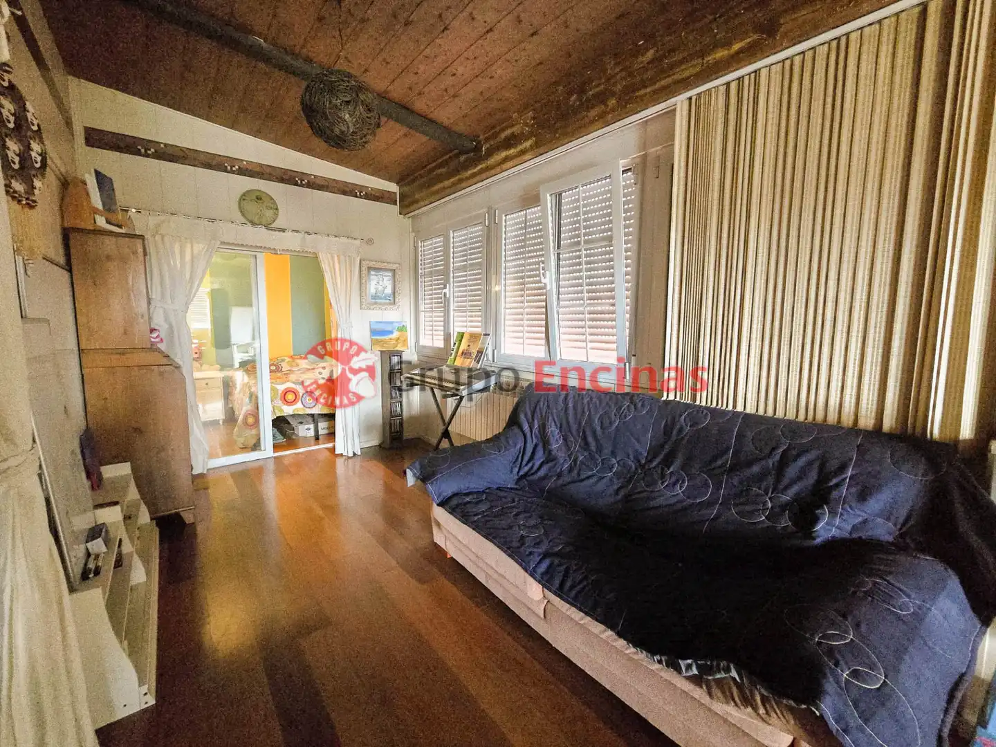 Sala de estar de Ático en venta en Parla con Aire acondicionado, Calefacción y Jardín privado