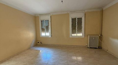 Photo 3 of Flat for sale in Calle Sants Celi I Rústic, Eixample - Horta Capallera, Figueres