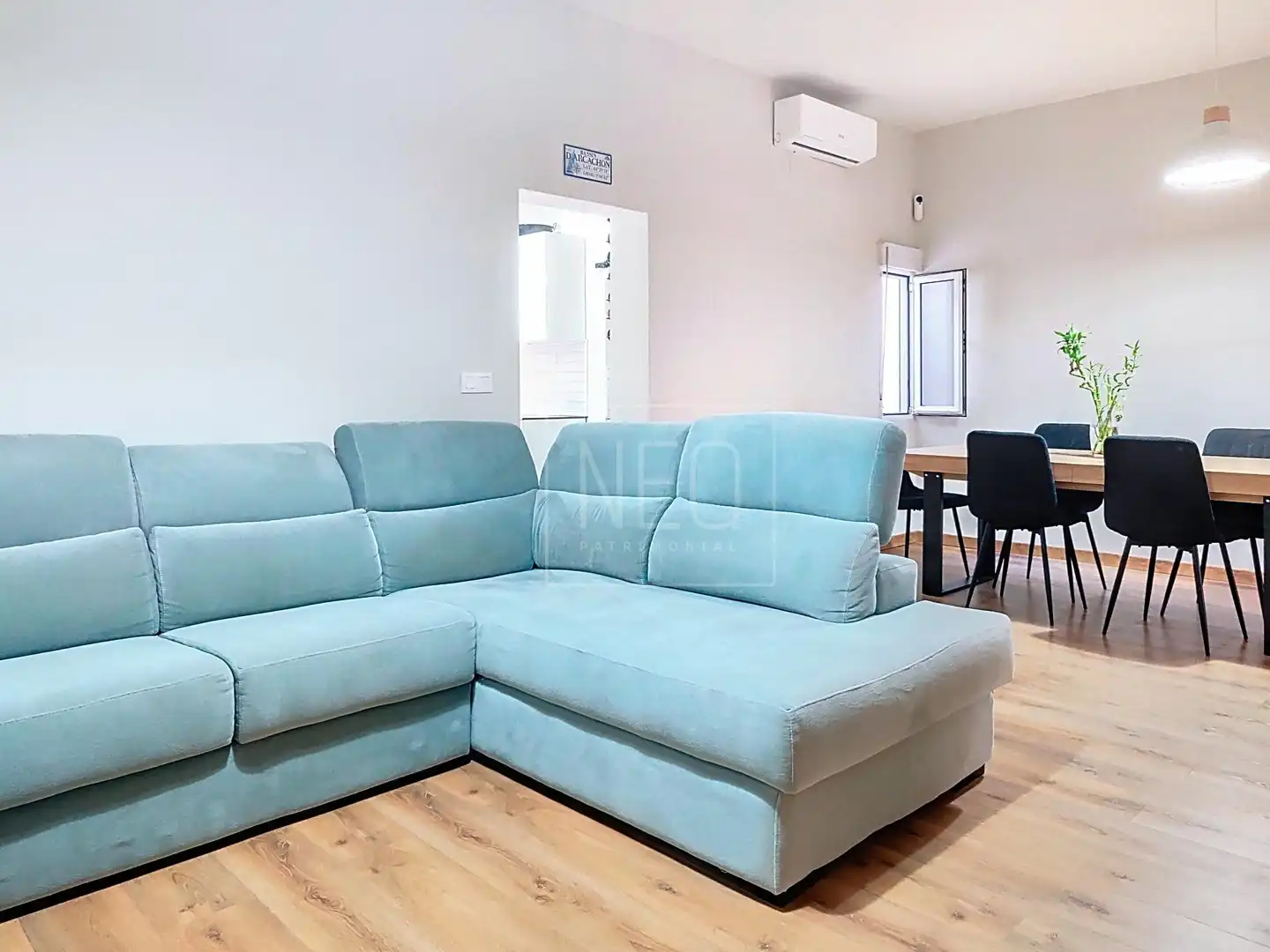 Living room of Ground floor for sale in Dénia  with Air Conditioner and Parquet flooring