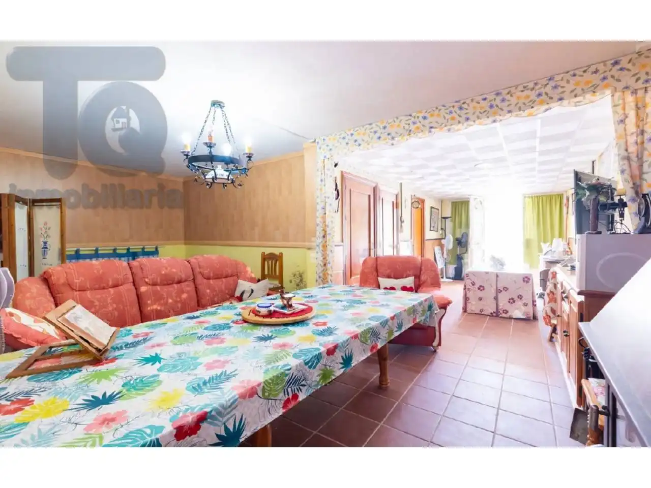 Sala d'estar de Casa o xalet en venda en Albolote amb Aire condicionat, Calefacció i Jardí privat