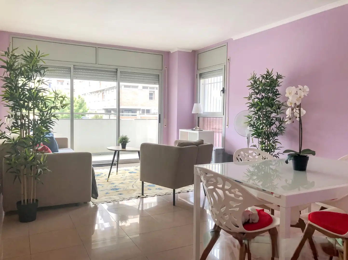 Sala d'estar de Pis en venda en Barcelona amb Calefacció, Forn i Balcó