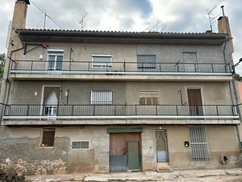 Vista exterior de Pis en venda en Viver