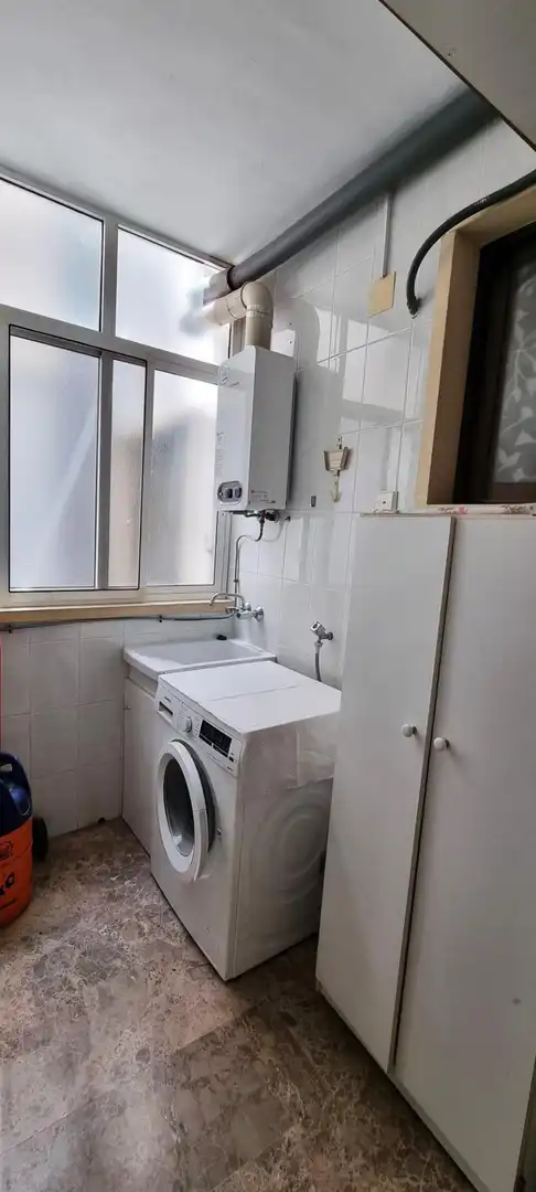 Badezimmer von Wohnung zur Miete in Elche / Elx mit Klimaanlage, Terrasse und Möbliert