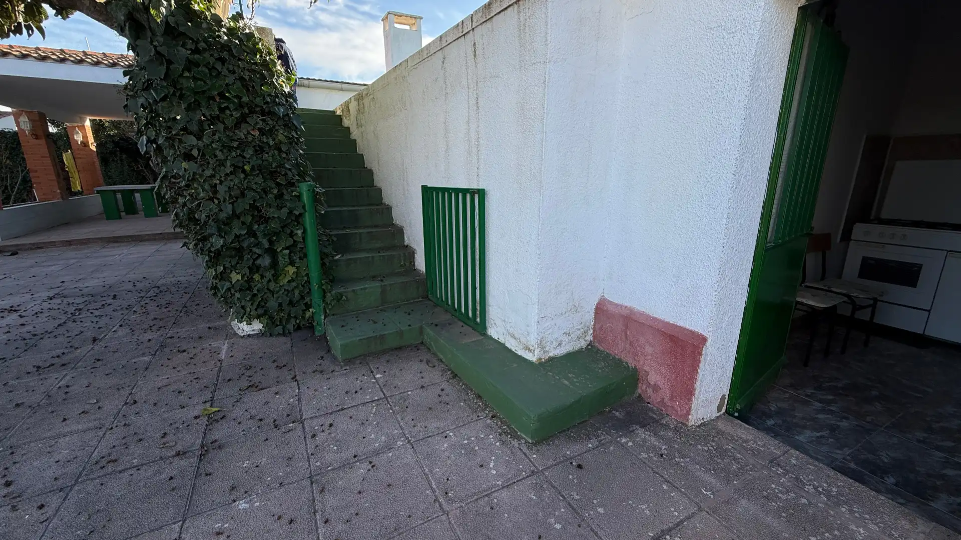 Vista exterior de Casa o xalet en venda en Barrax amb Calefacció, Piscina i Moblat