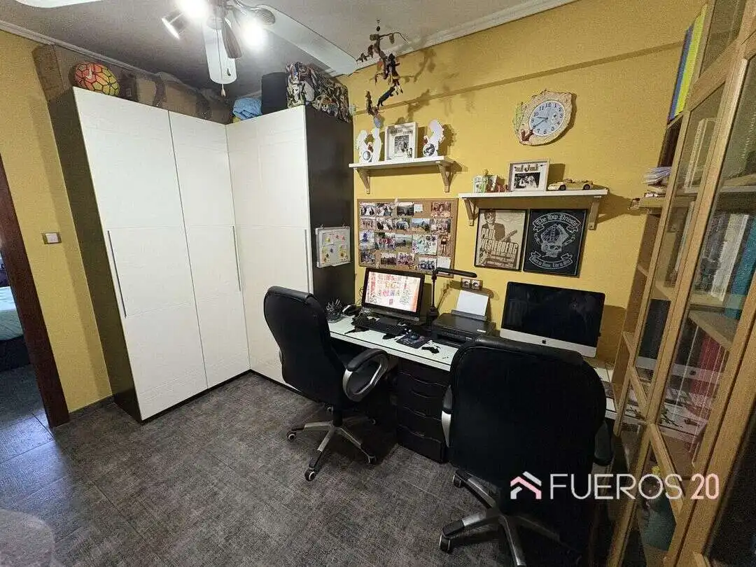 Piso con ascensor en venta en Bagatza - San Vicente, imagen 25