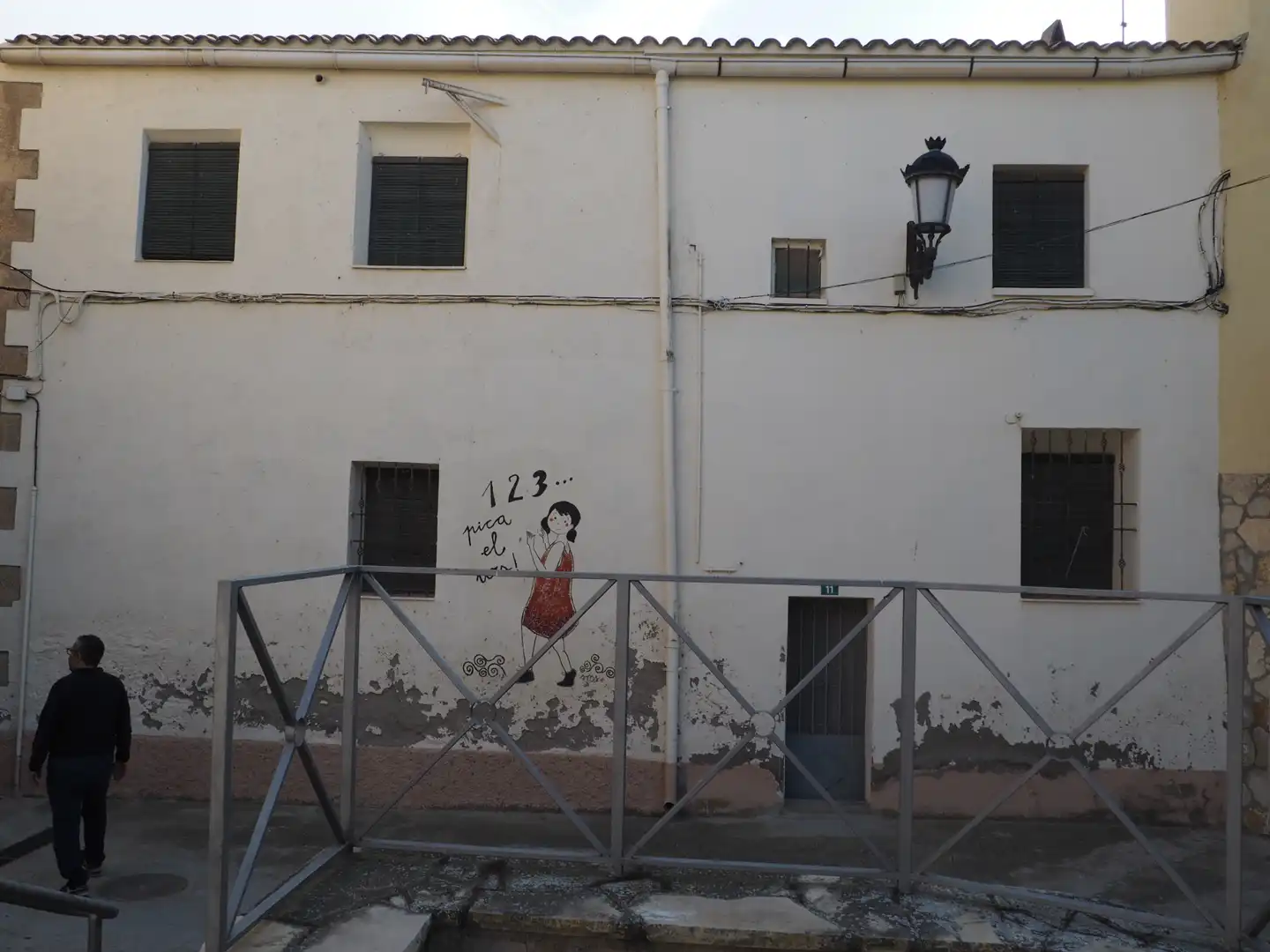 Vista exterior de Casa o xalet en venda en Riba-roja d'Ebre amb Moblat