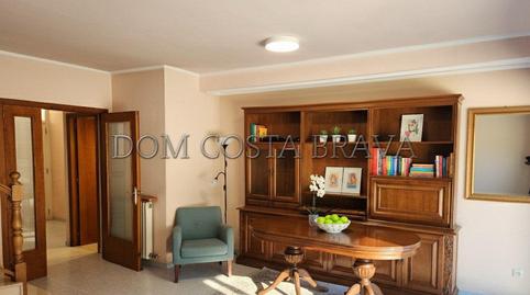 Foto 3 de Casa adosada en venda a El Torn, Olot, Girona