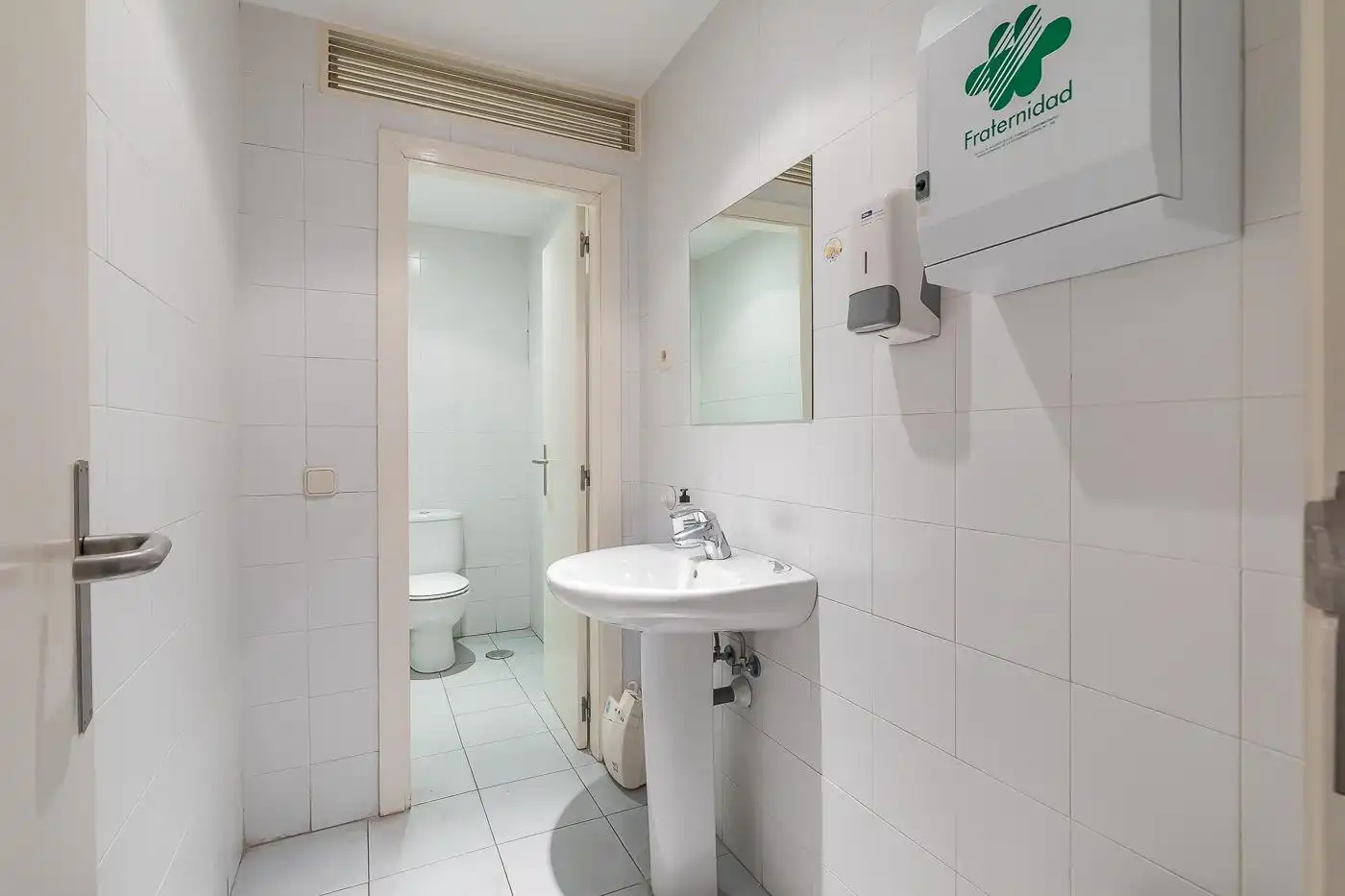 Bathroom of Industrial buildings for rent in Madrid