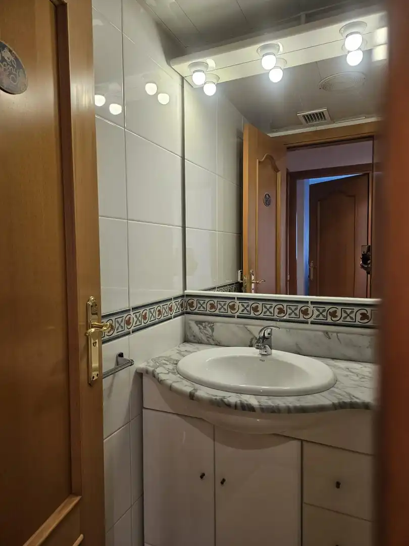 Bathroom of Flat for sale in Sant Sadurní d'Anoia  with Private garden, Parquet flooring and Storage room