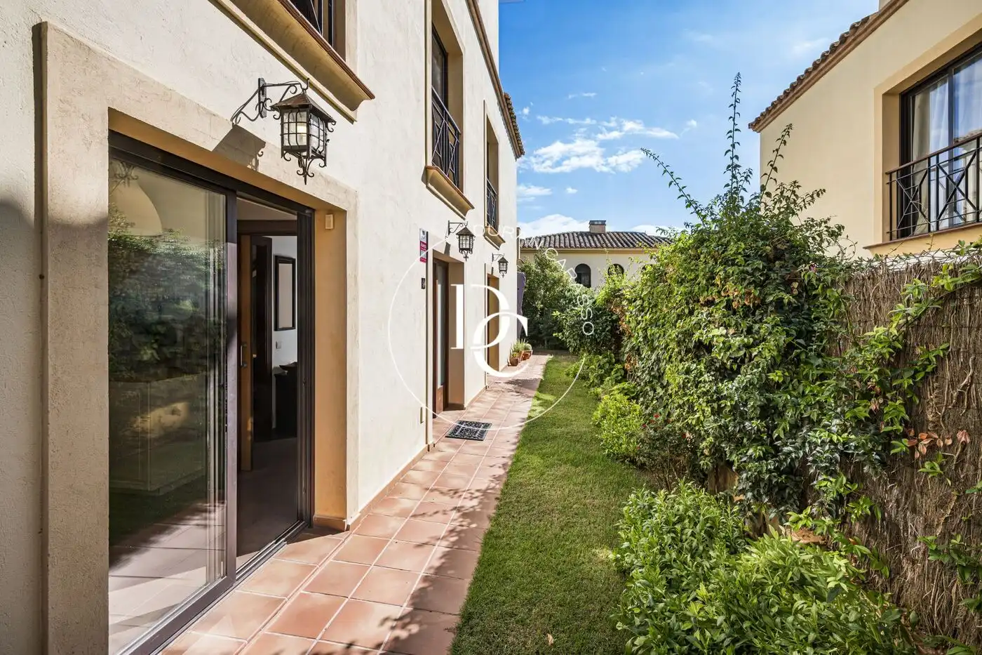 Casa con jardín en venta en Vallpineda - Rocamar, imagen 2