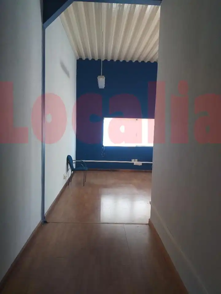 Oficina de alquiler en Camargo con Amueblado