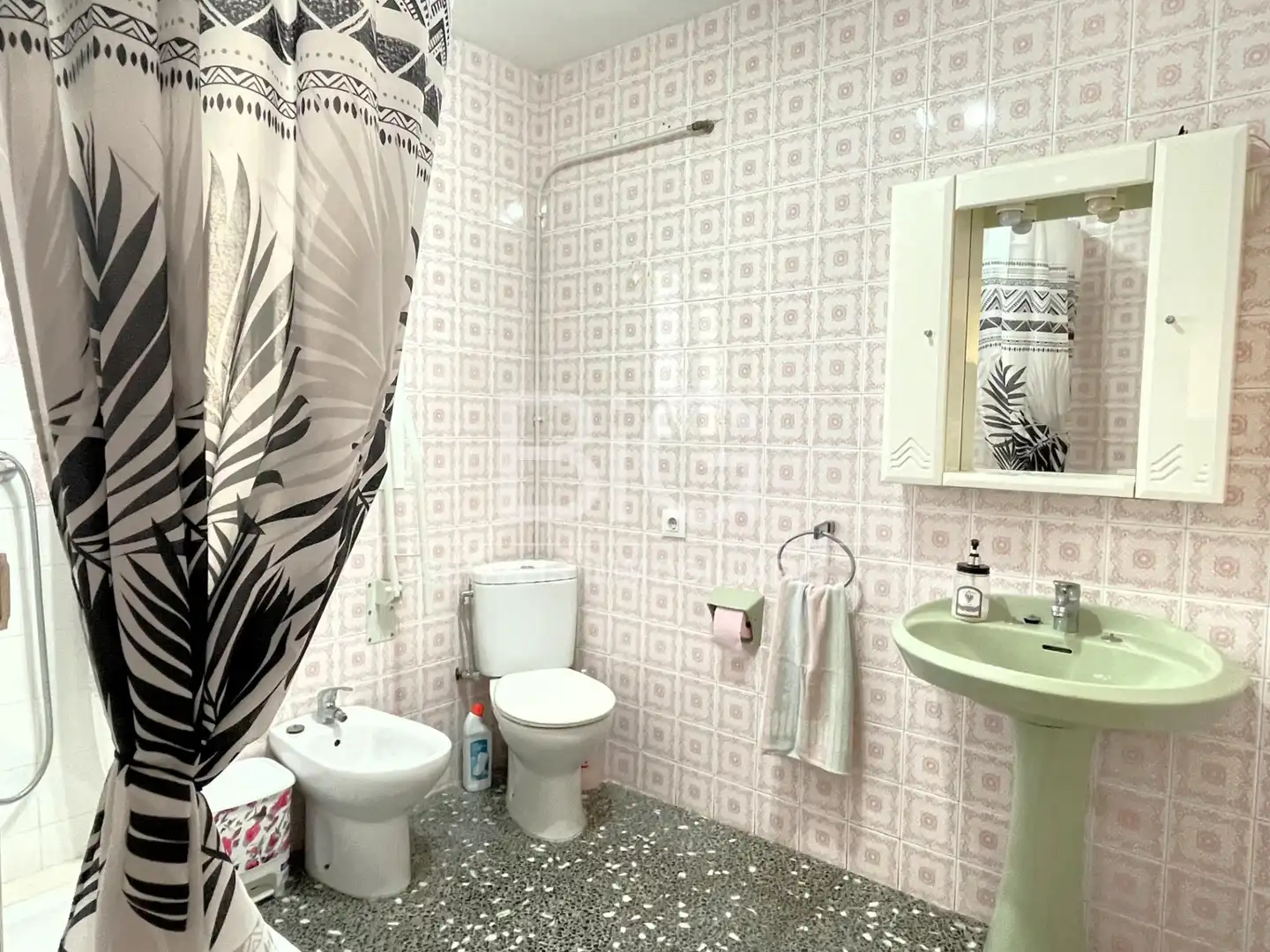 Baño de Ático en venta en Mataró con Terraza, Trastero y Balcón