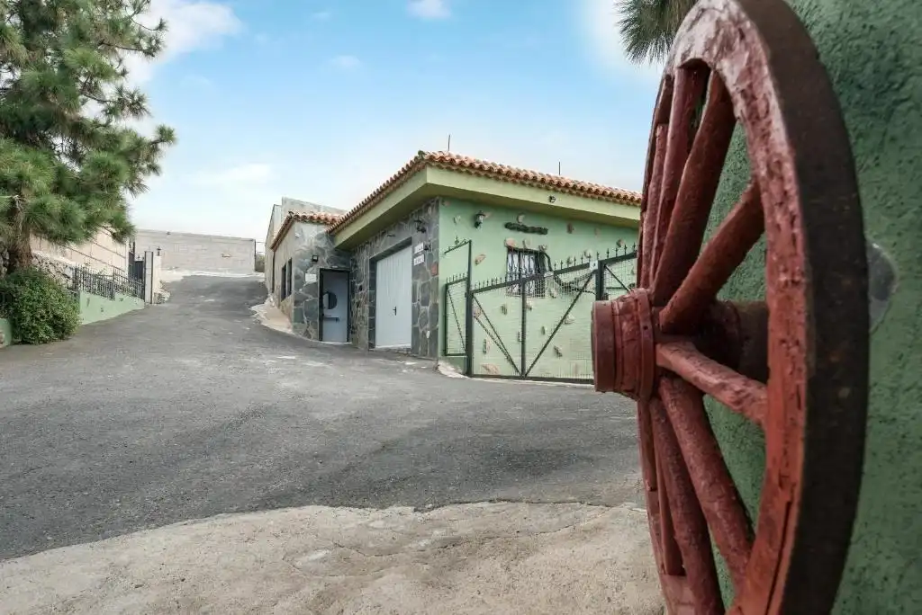 Vista exterior de Casa o chalet de alquiler en Adeje con Aire acondicionado, Calefacción y Jardín privado