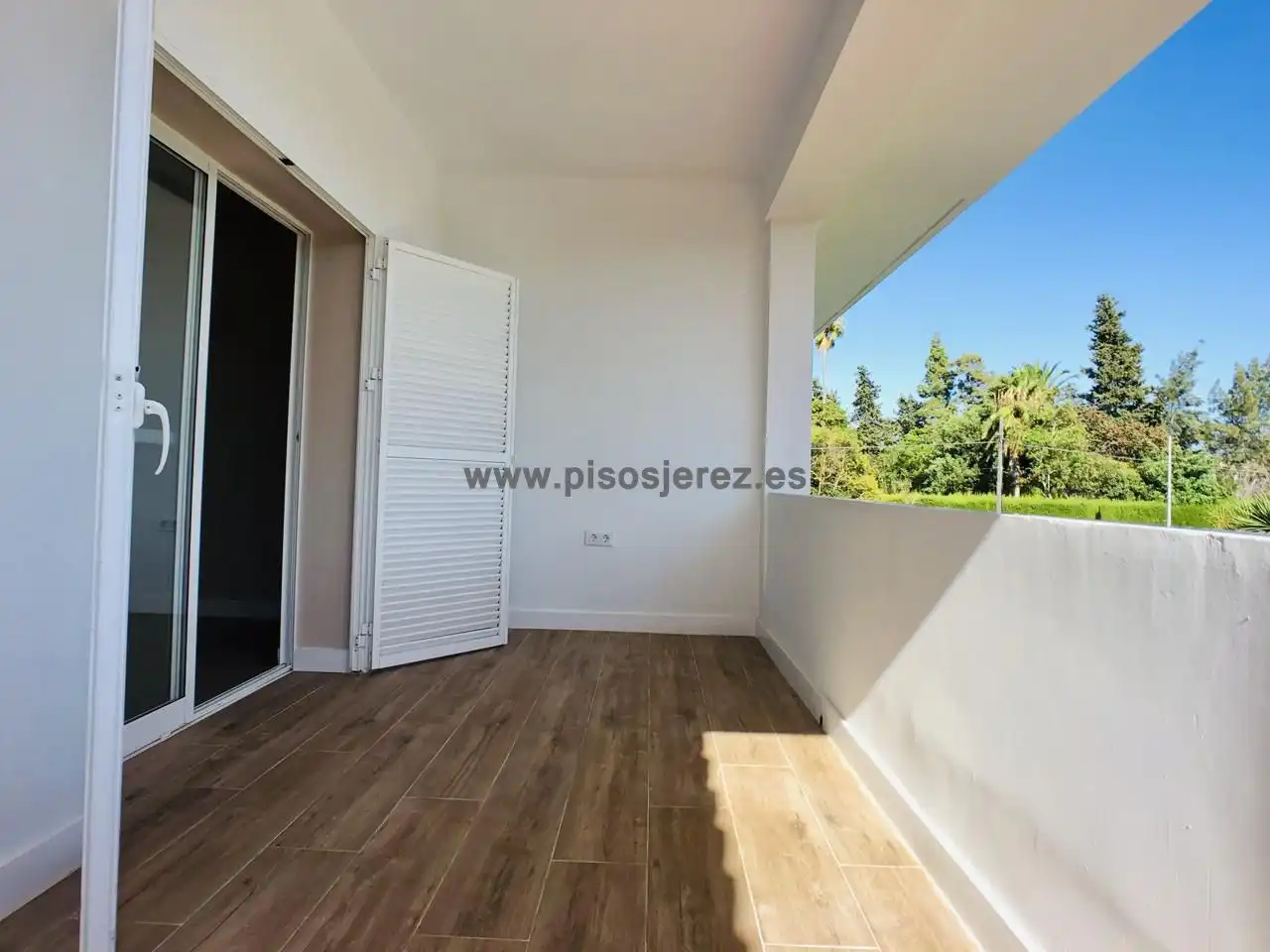 Balcony of Houses for sale in Jerez de la Frontera  with Air Conditioner, Private garden and Terrace