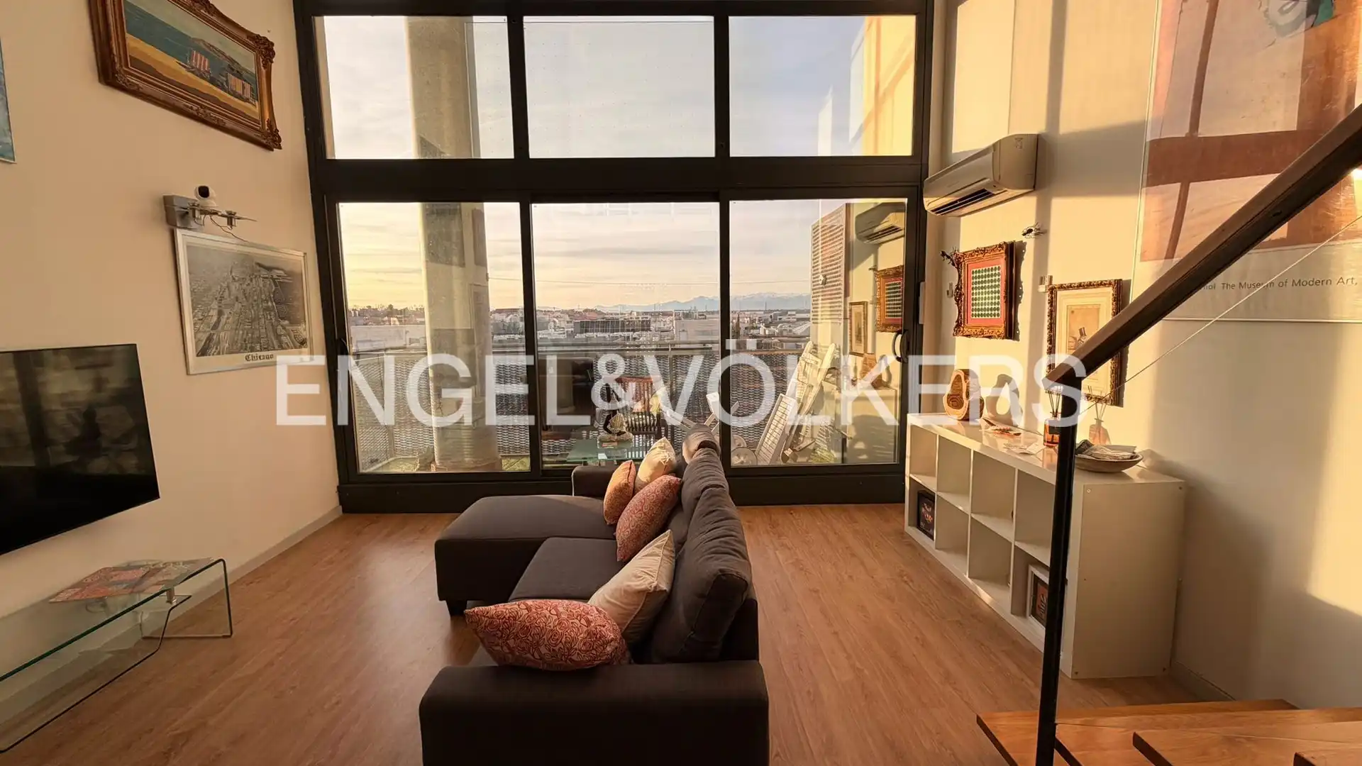 Living room of Lofts for rent in San Sebastián de los Reyes  with Air Conditioner, Heating and Parquet flooring