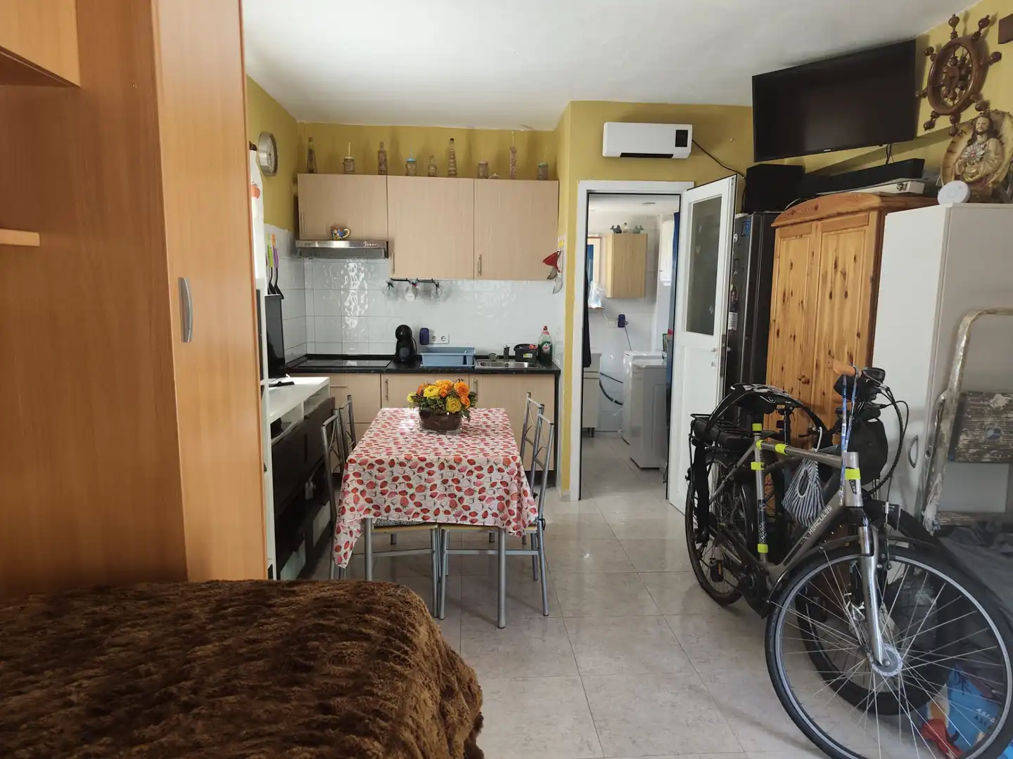 Cuina de Local en venda en  Palma de Mallorca amb Aire condicionat i Moblat