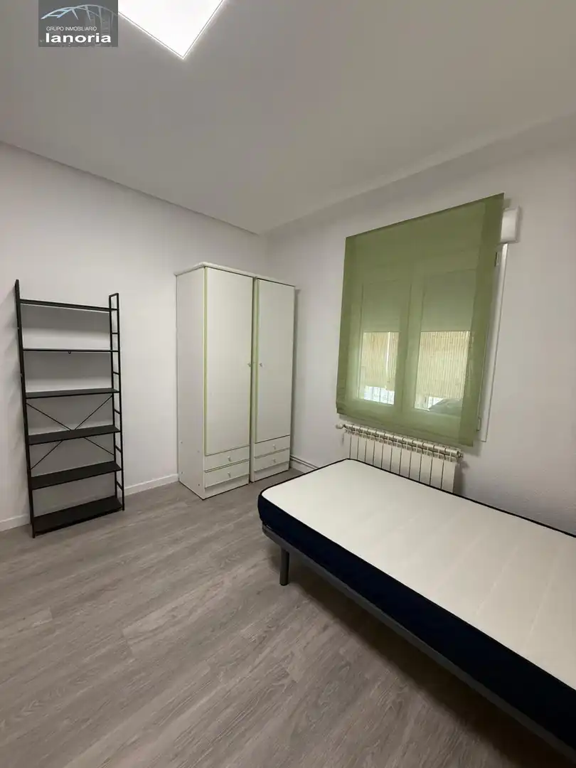 Flat for rent in Ensanche - Franciscanos