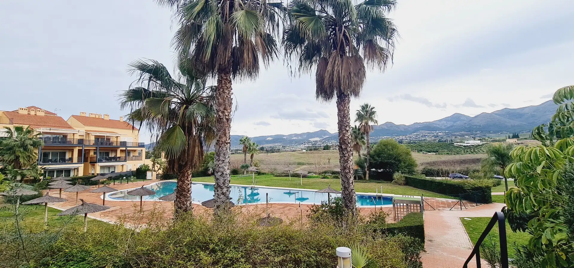 Piscina de Ático en venta en Alhaurín de la Torre con Aire acondicionado, Calefacción y Terraza