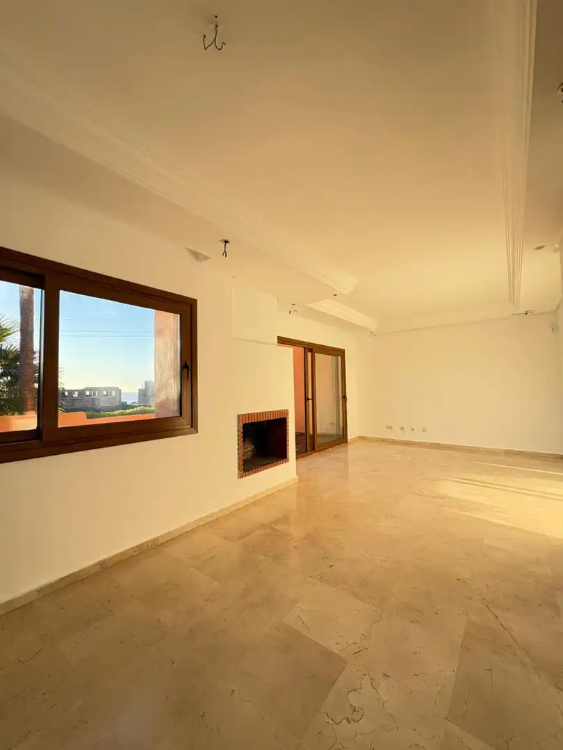 Sala d'estar de Casa o xalet en venda en Mijas amb Calefacció, Jardí privat i Terrassa