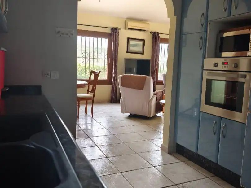 Houses for rent in Viñuela, Málaga