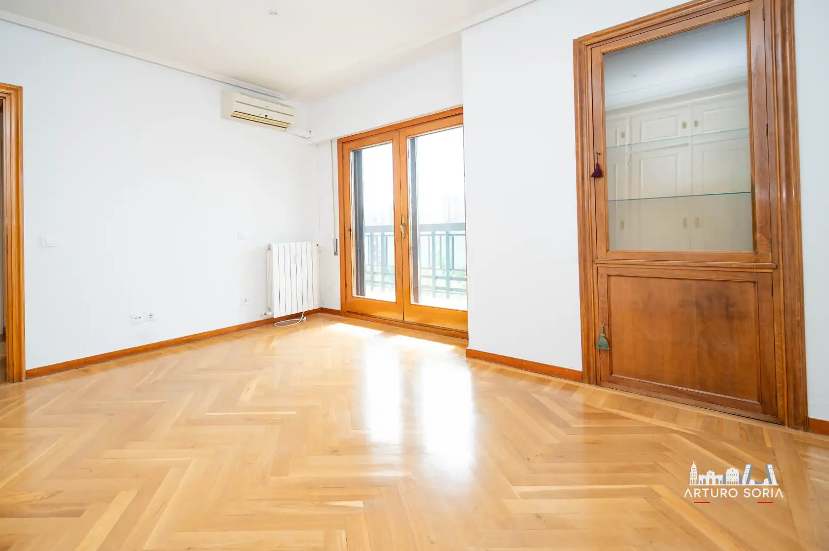 Habitación de Piso de alquiler en Madrid con Aire acondicionado y Piscina comunitaria