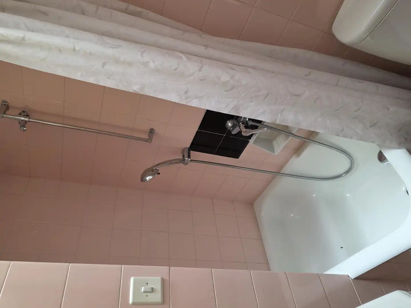 Baño de Finca rústica en venta en Darnius con Calefacción, Jardín privado y Terraza