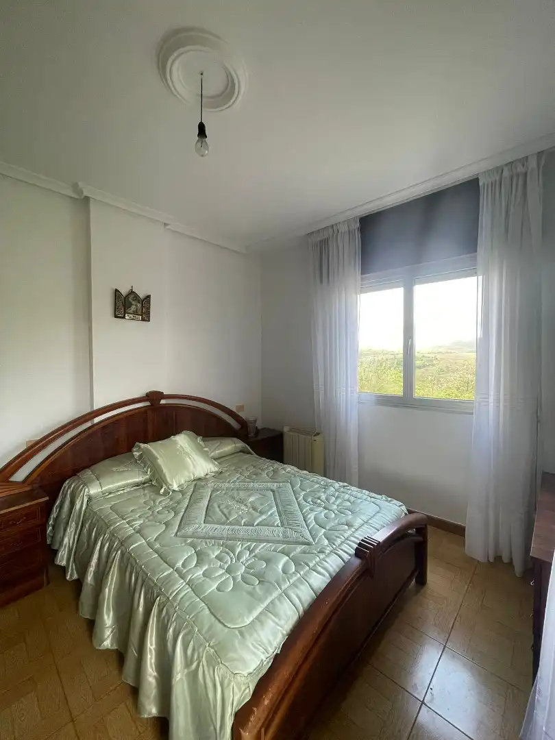 Dormitori de Finca rústica en venda en O Irixo amb Calefacció, Jardí privat i Parquet