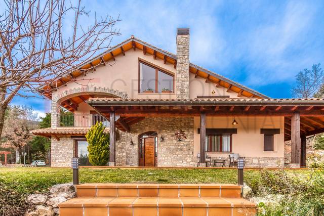 Casa-chalet en Venta en C-462, 2 en Guixers