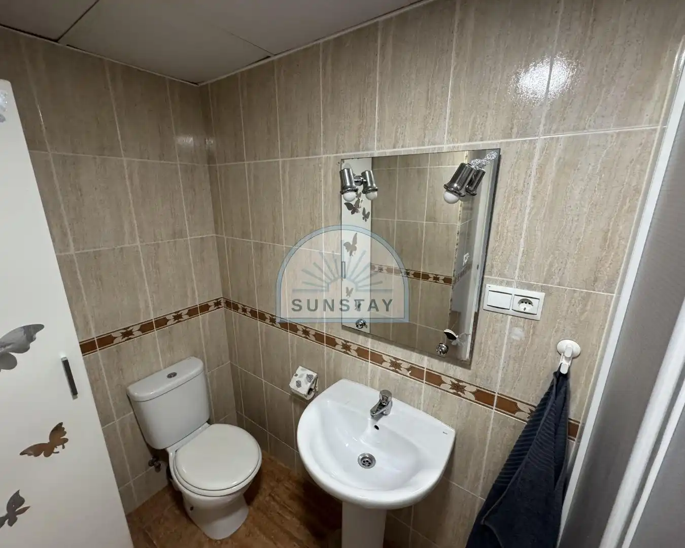 Bany de Apartament en venda en Torremolinos amb Aire condicionat, Terrassa i Piscina comunitària
