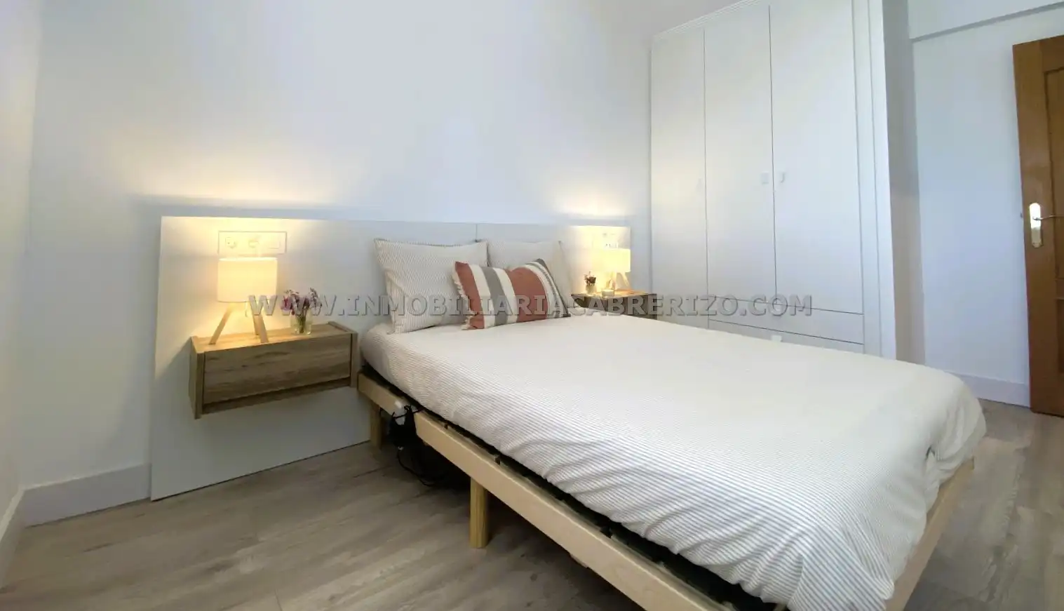 Habitación de Casa o chalet en venta en Olóriz / Oloritz con Aire acondicionado, Calefacción y Jardín privado