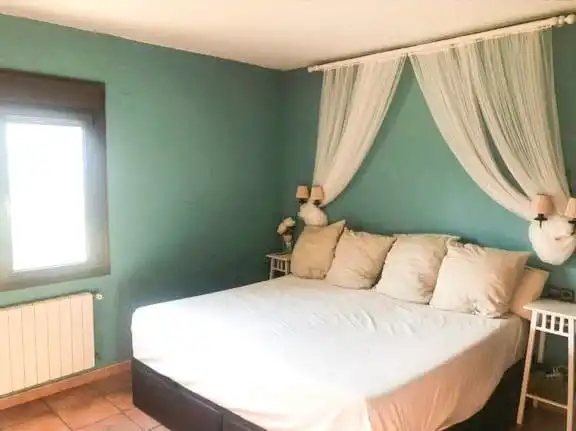 Habitación de Casa o chalet en venta en Elda con Aire acondicionado, Calefacción y Jardín privado