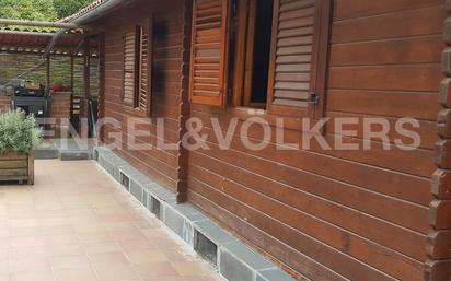 Exterior view of House or chalet for sale in Sant Cugat del Vallès  with Air Conditioner, Terrace and Balcony