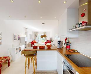 Kitchen of Apartment for sale in Sanlúcar de Barrameda  with Air Conditioner, Private garden and Terrace