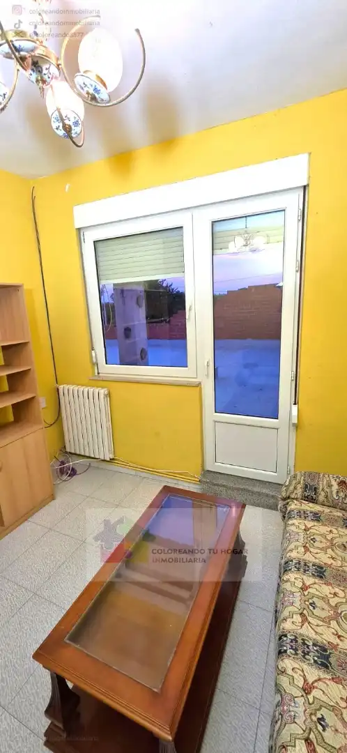 Terrassa de Pis de lloguer en Villadangos del Páramo amb Calefacció, Parquet i Moblat