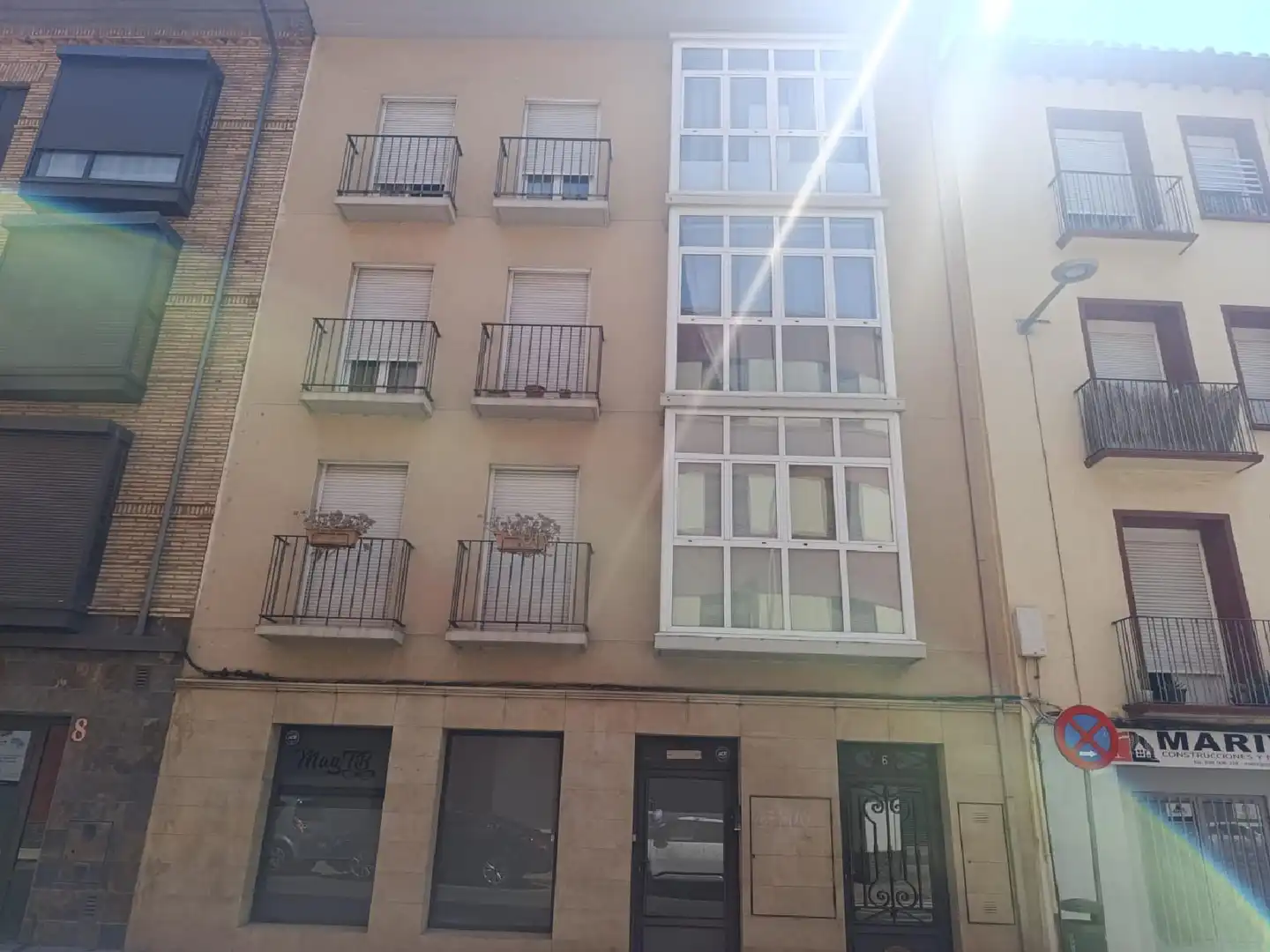 Vista exterior de Piso en venta en Huesca con Terraza