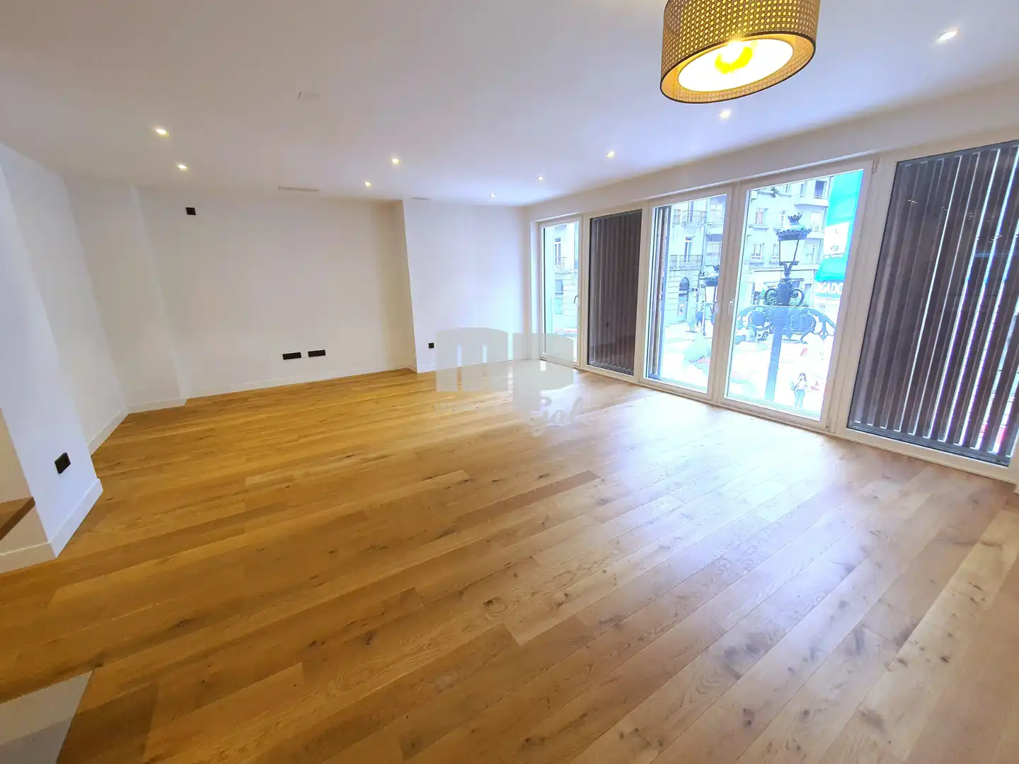 Sala de estar de Piso en venta en Vigo  con Aire acondicionado, Calefacción y Parquet