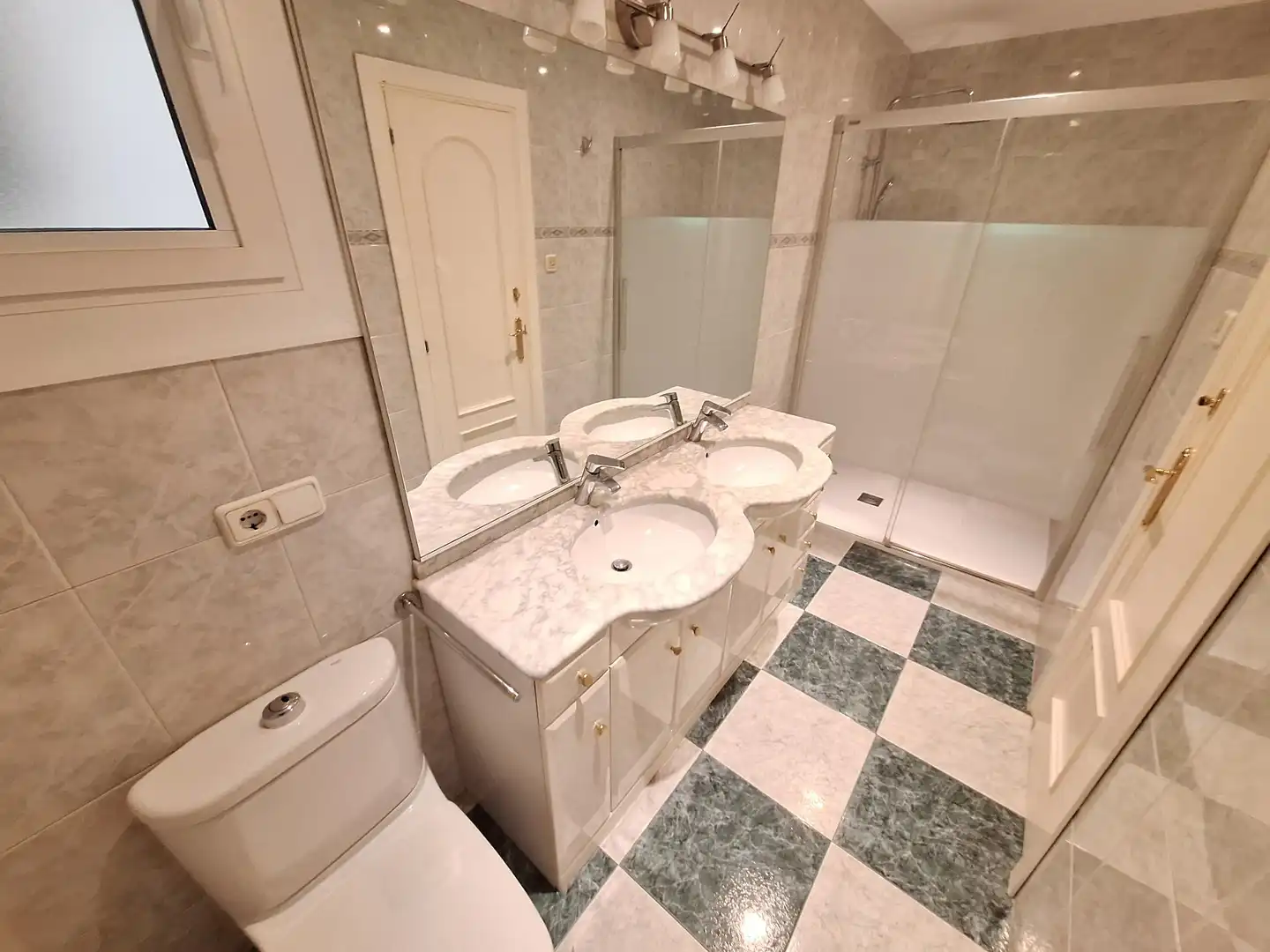 Bathroom of Flat for rent in Igualada  with Heating, Furnished and Balcony