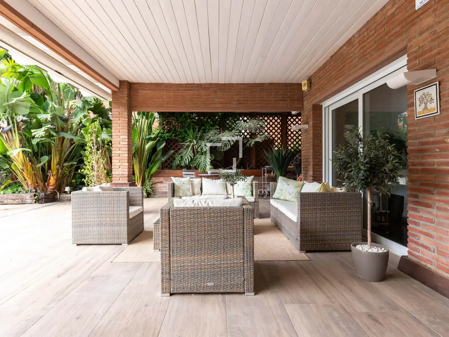 Terrassa de Casa o xalet en venda en Sant Just Desvern amb Aire condicionat, Calefacció i Jardí privat