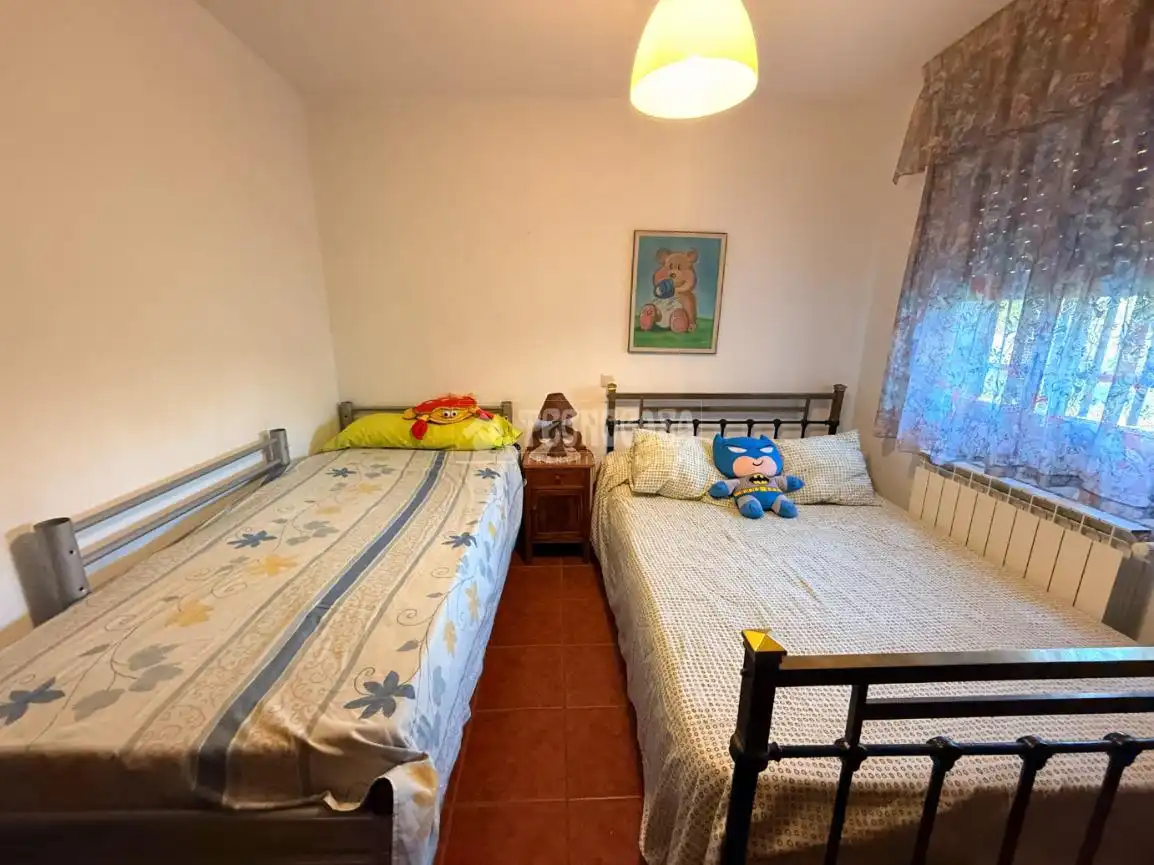 Habitación de Casa o chalet en venta en Serracines con Calefacción, Jardín privado y Terraza