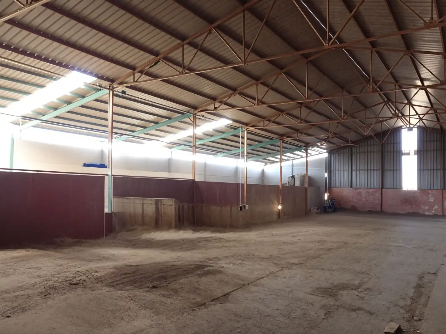Fabrikhallen zum Verkauf in Sancti-Spíritus (Badajoz)