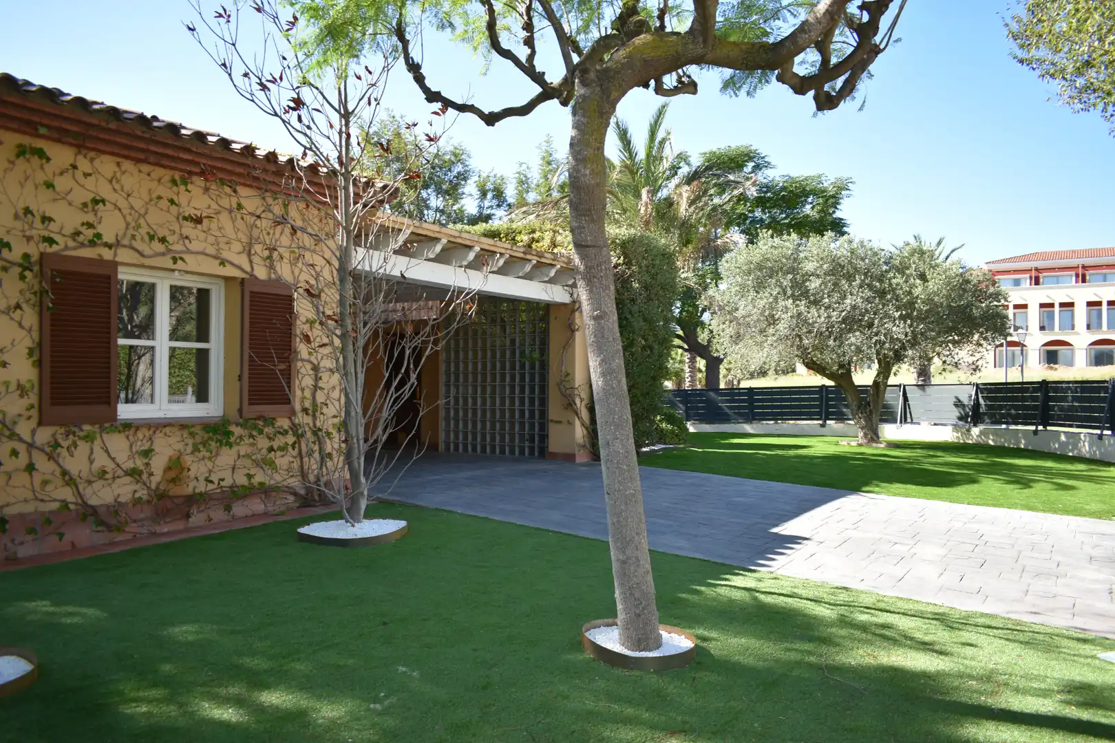 Jardí de Casa o xalet en venda en Mont-roig del Camp amb Aire condicionat, Calefacció i Jardí privat