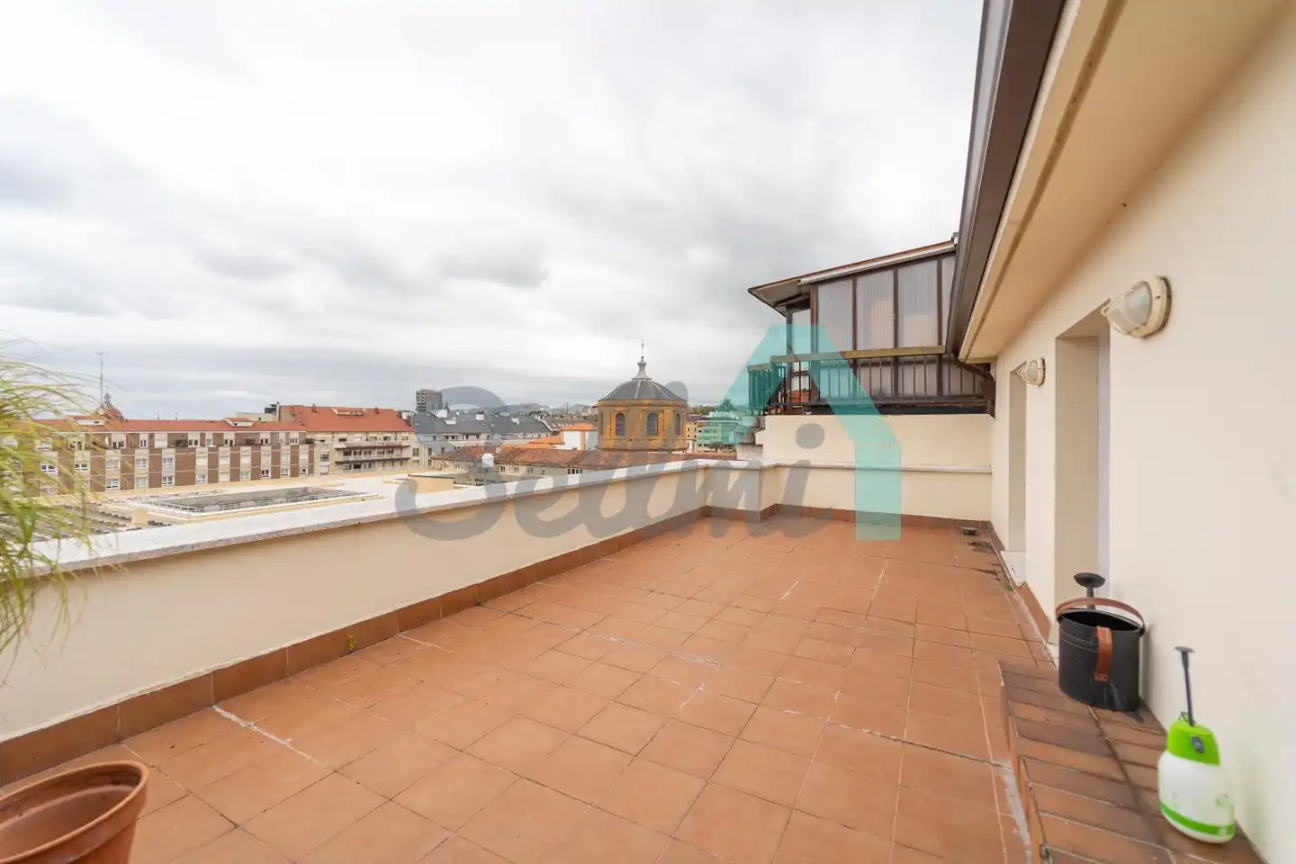Terraza de Ático de alquiler en Oviedo  con Calefacción y Terraza