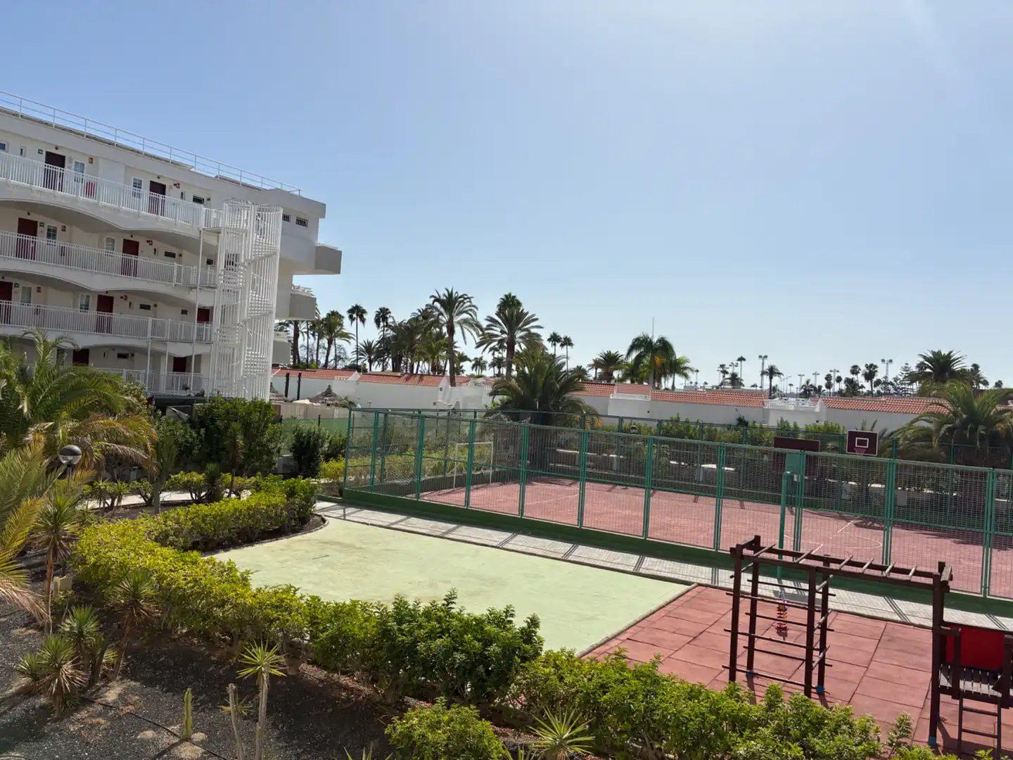 Parking of Flat for sale in San Bartolomé de Tirajana  with Furnished, Oven and Washing machine