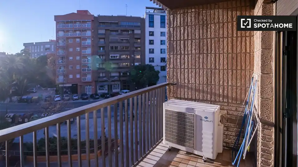 Terraza de Piso de alquiler en Valencia con Aire acondicionado, Calefacción y Amueblado