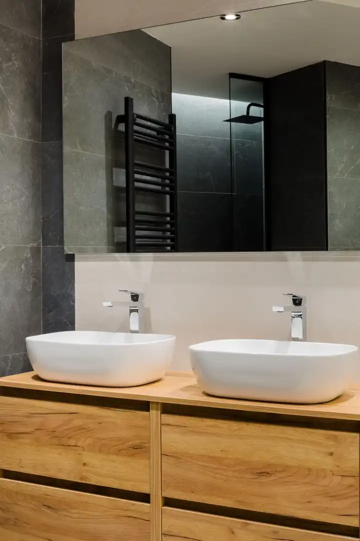 Badezimmer von Wohnung zum Verkauf in Gijón  mit Heizung