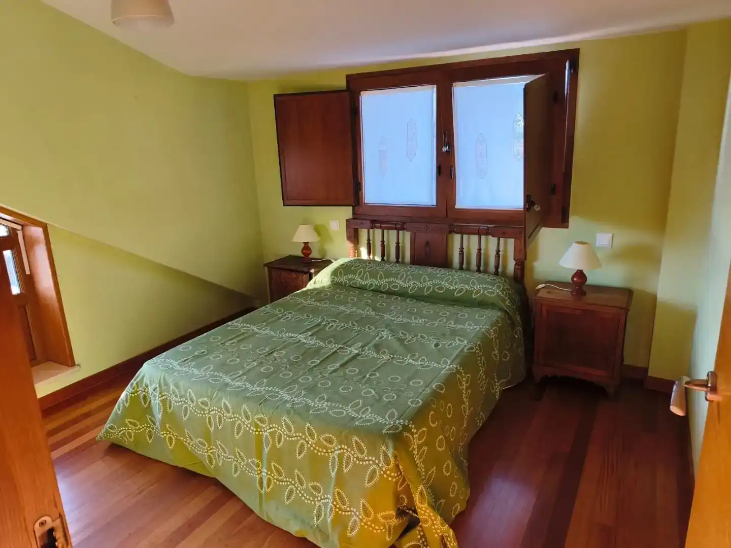 Habitación de Piso de alquiler en Ribeira con Balcón