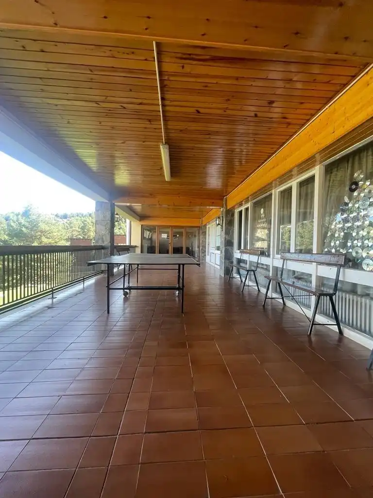 Terraza de Piso para compartir en Alp con Calefacción y Amueblado